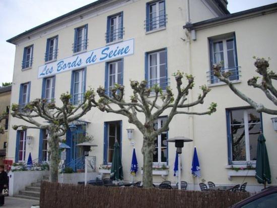Logis Hotel & Restaurant - Les Bords De Seine La Roche-Guyon Esterno foto